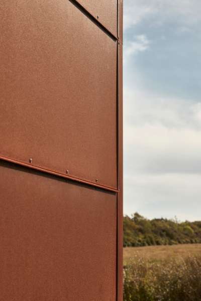 Dänischer Whisky, „gereift“ in rostigem Stahl, Thy Whisky Distillery, Gyrupvej 14, 7752 Snedsted